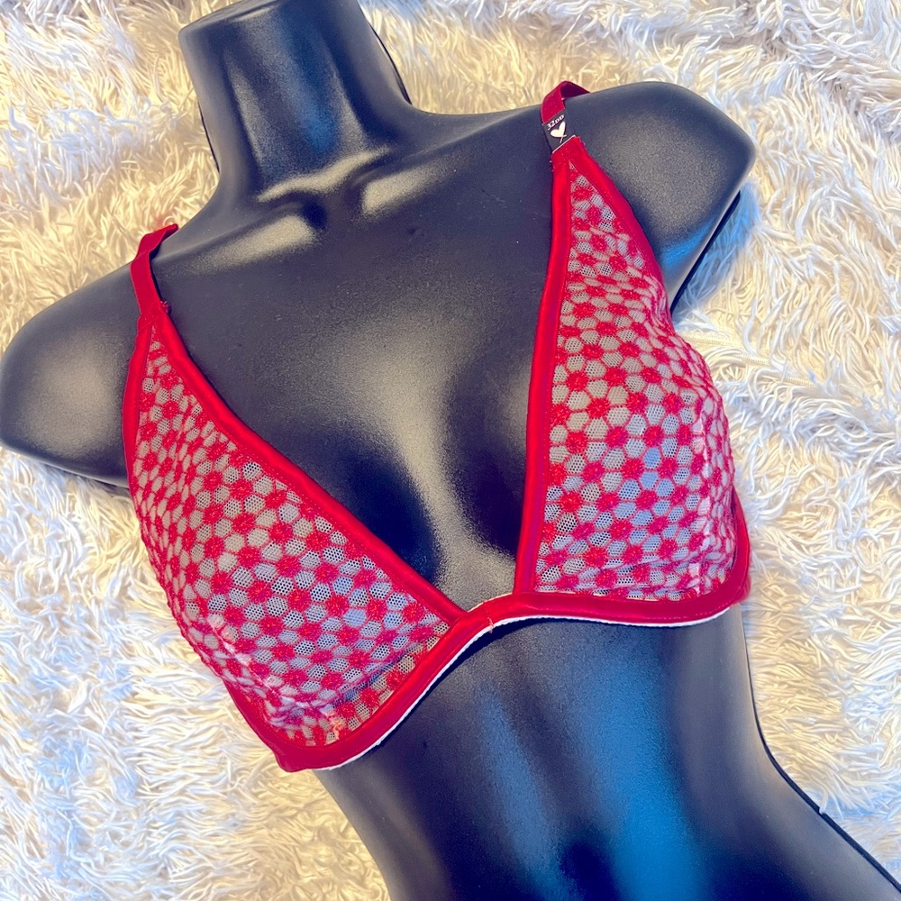 NWT Victoria’s Secret Red Unlined Plunge Bra 32DD
